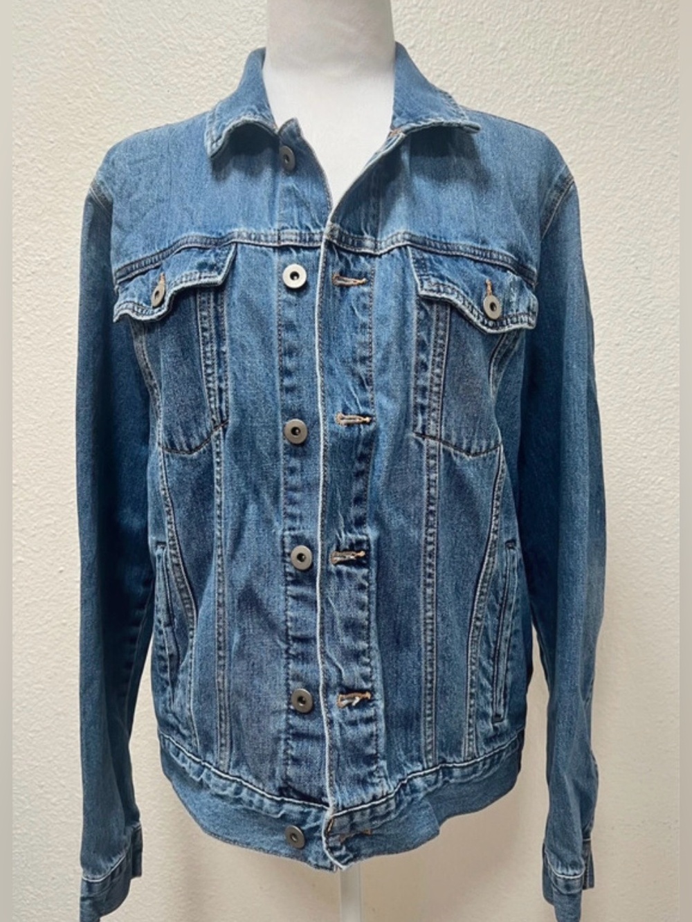 Forever 21 Men's Medium Blue Denim Jacket - Picture 2 of 6